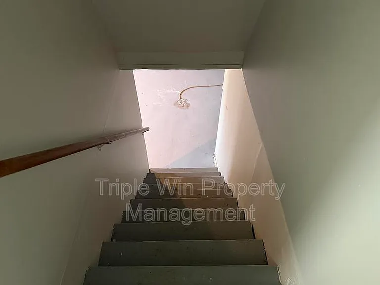 9739 Balboa Dr — Photo 20
