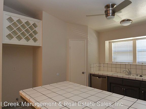 5th image of 514 N Chinowth St