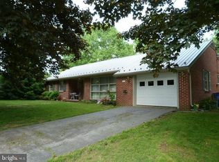 414 E Irvin Ave, Hagerstown, MD 21742