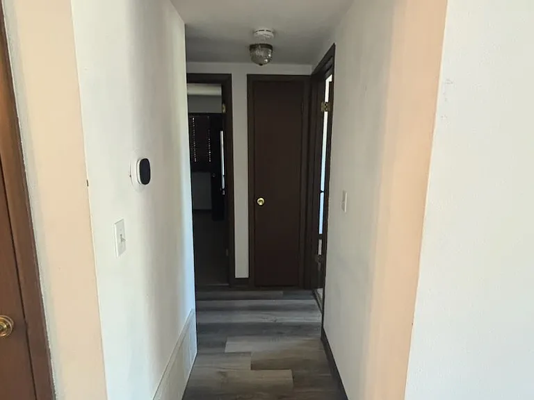 1902 Canterbury Dr — Photo 9