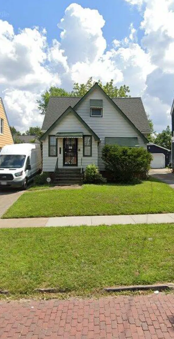 3995 E 154th St photo 1