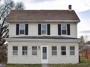 228 Hamilton Ave, Waynesboro, PA 17268