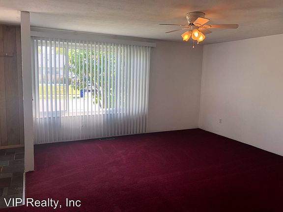 3rd image of 1021 Harwood Dr