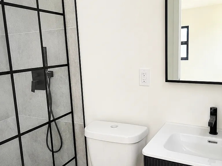 4329 SW 49th Ct — Photo 8