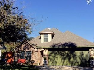 5404 Pomona Ave, River Oaks, TX 76114