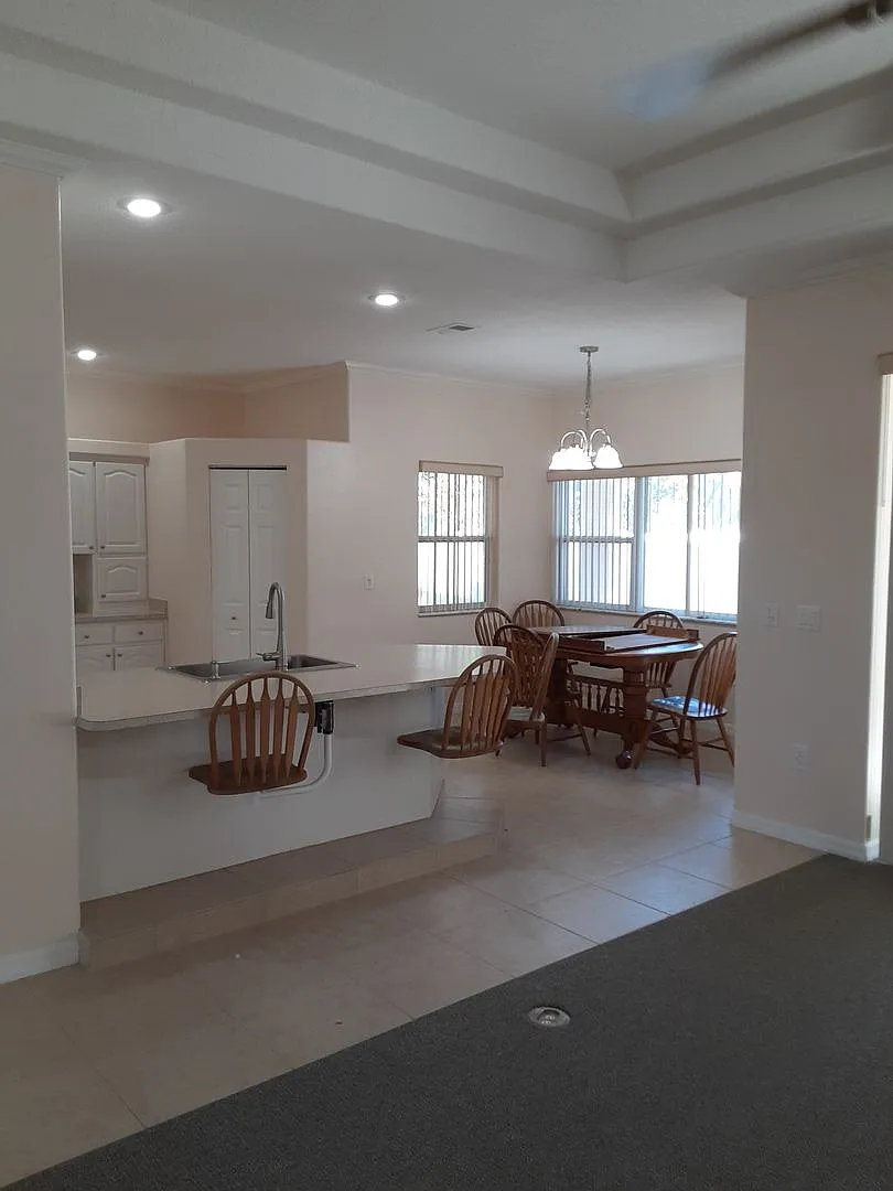 Move In Special — Photo 4