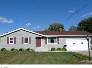 2303 Breezewood Dr, Youngstown, OH