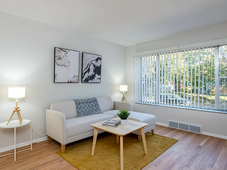 3820 Tamm Ave — Photo 3