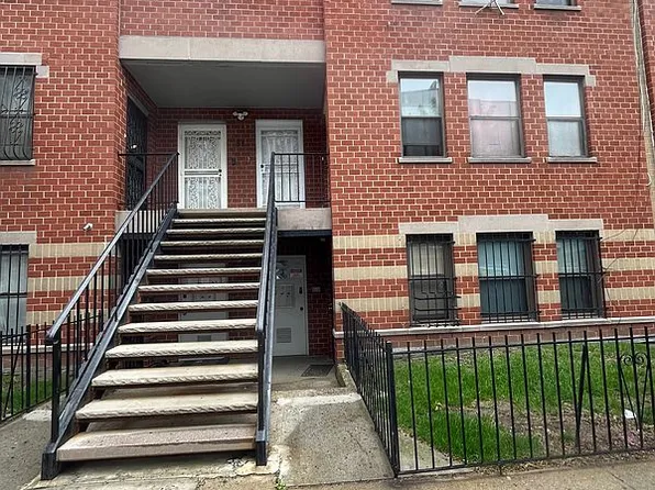 54 Veronica Pl APT 2D, Brooklyn, NY 11226