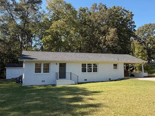 1580 Pinewood Ave, Lancaster, SC 29720