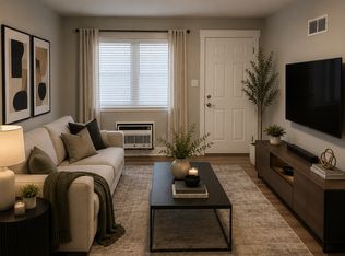 811 Bromley Rd, Charlotte, NC 28207