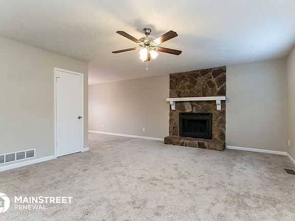 4th image of 129 Belmont Ln