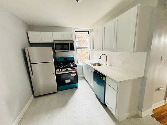 2nd image of 3604 Park Ave #35E