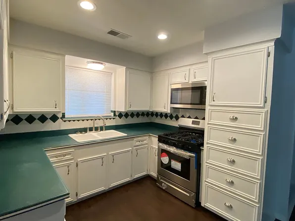 301 Cherry Creek Rd, Dayton, TX 77535