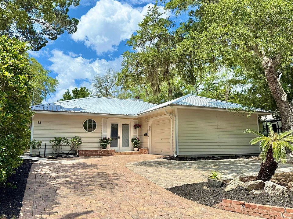 1st image of 13 Lockhart Ln