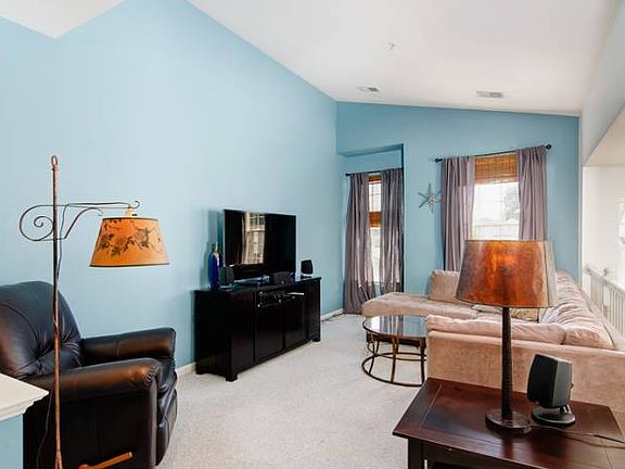 Spacious, Sunny Living Ro