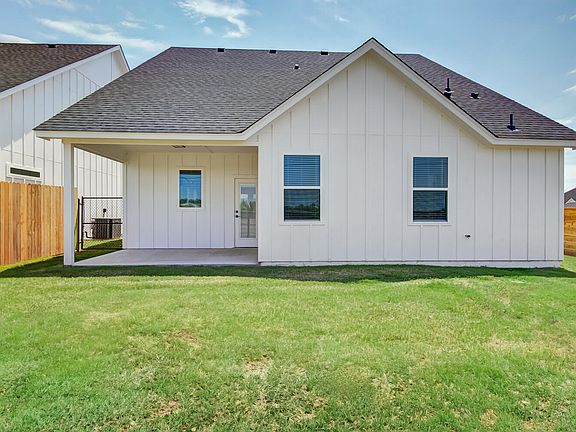 3rd image of 7808 E 161st Pl S #2B-2Ba-1304Sqft