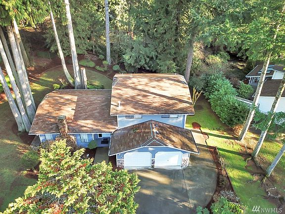 2nd image of 6610 Sierra Dr SE