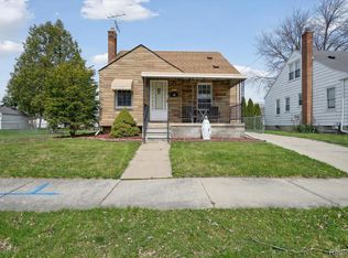 1084 Leblanc St, Lincoln Park, MI 48146