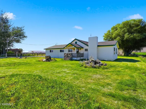 10555 Ashue Rd, Toppenish, WA 98948