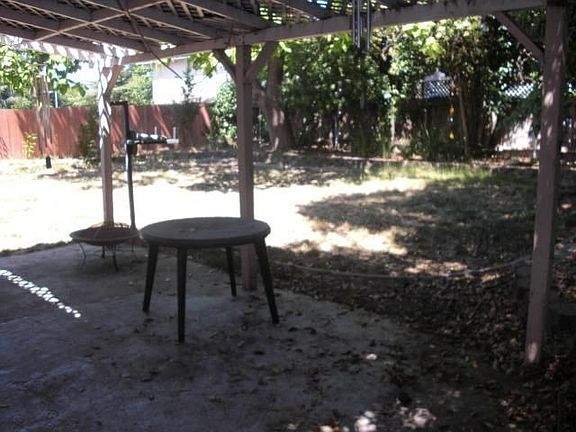 4th image of 5733 Nina Way