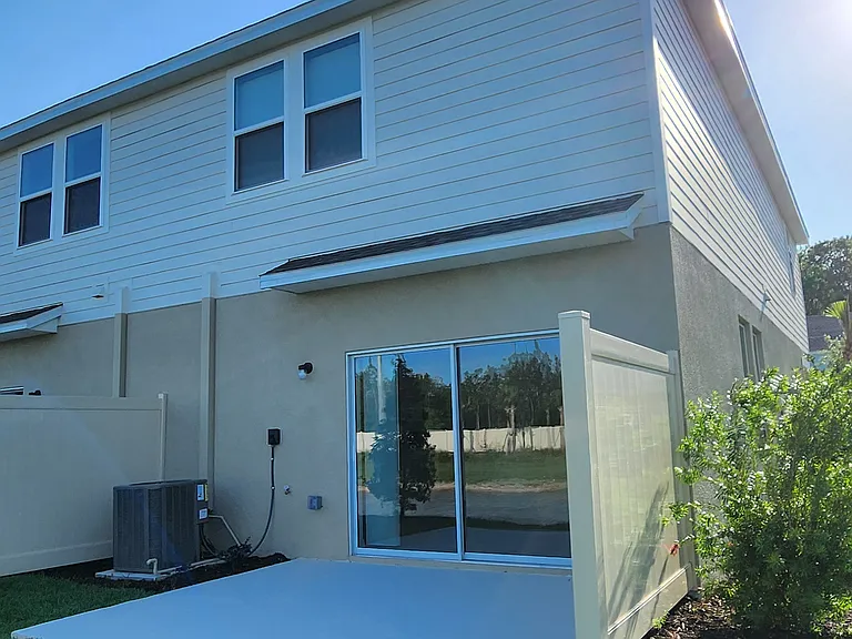 2136 Hallier Cv — Photo 14