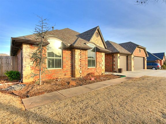 2nd image of 3007 Tara Ln