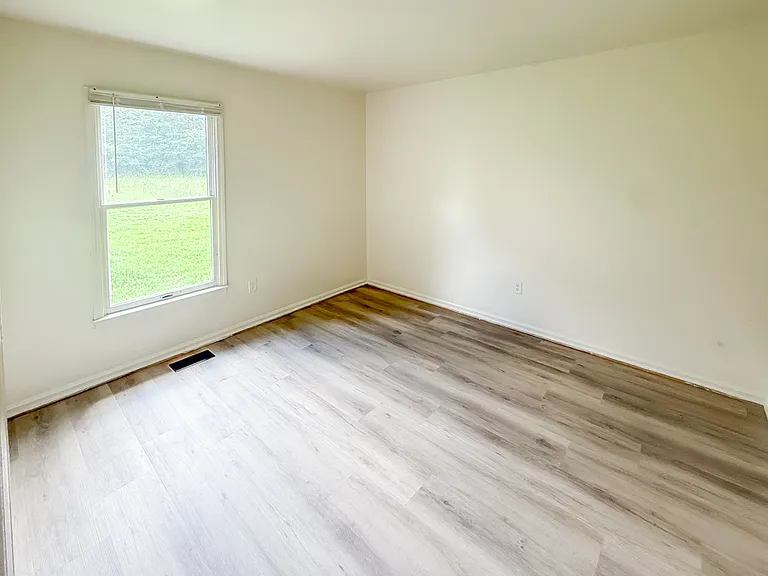 520 Lancaster Creek Dr — Photo 14