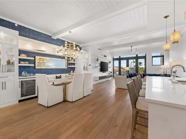 875 6th AVE S #203, NAPLES, FL 34102