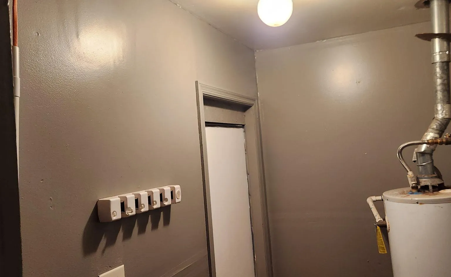 2 bed, 852 sqft, $900 — Photo 3