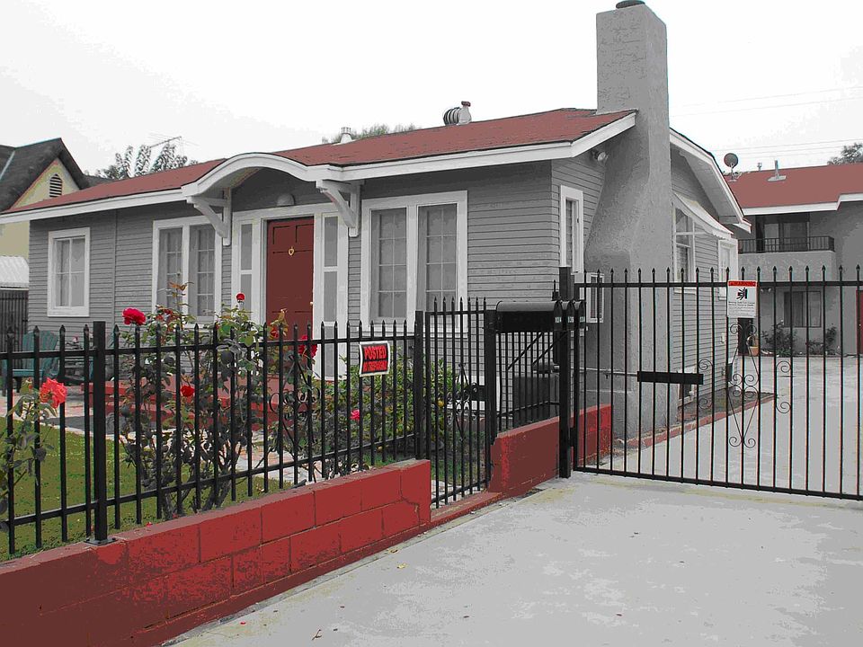Front house for rent