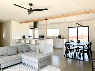 (Undisclosed Address), Joshua Tree, CA, 92252