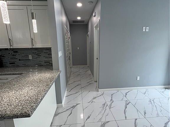 4th image of 1705 Angelica Dr #4