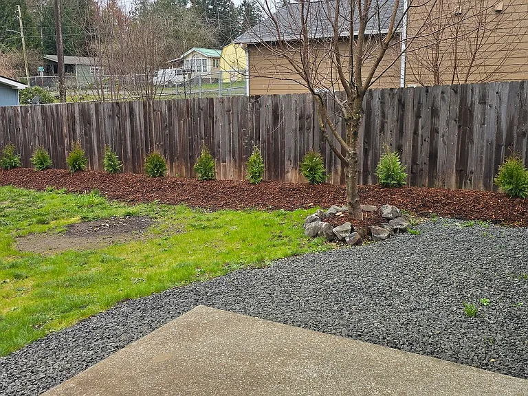 2261 E Crestview Dr — Photo 26