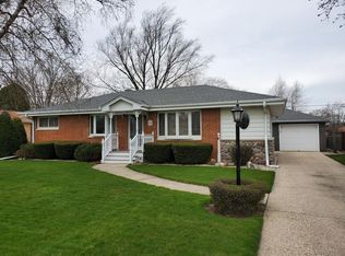 1726 Pine St, South Milwaukee, WI 53172