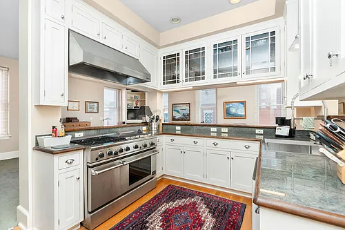 19 E Johnson St #4 Photo 1 19 E Johnson St #4 Photo 1