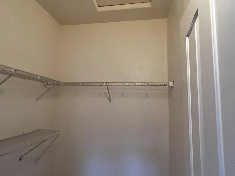 1888 Matin Cir — Photo 72