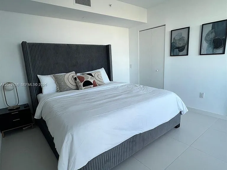 501 NE 31st St #1409 — Photo 11