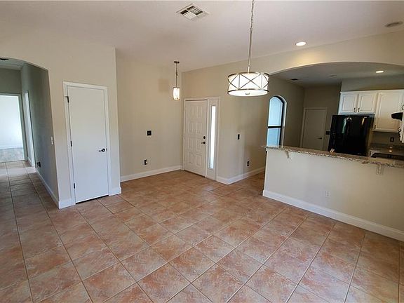 5th image of 2585 Travida Dr