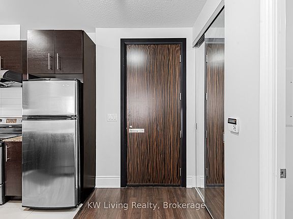 3rd image of 273 S Park Rd Unit 115