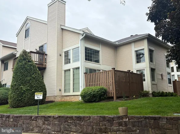444 Brown Briar Cir, Horsham, PA 19044