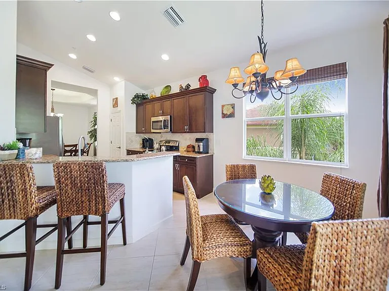 6641 Alden Woods Cir #201 — Photo 8