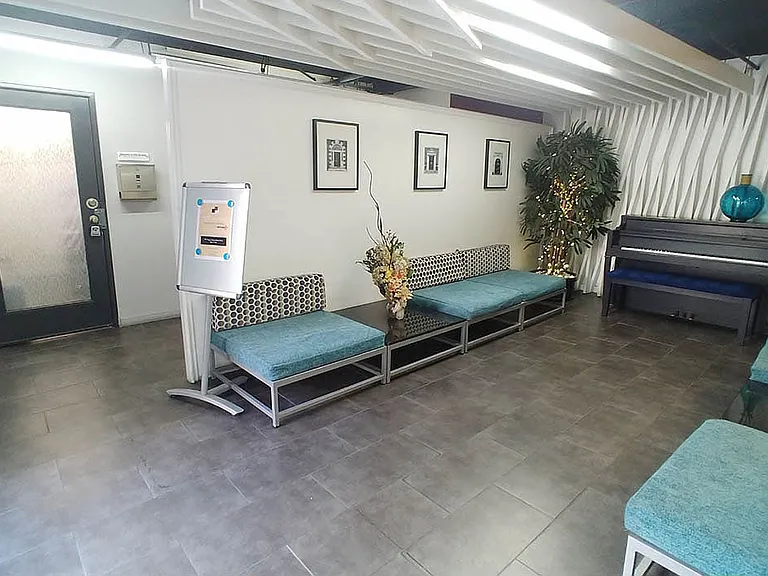 Villa De Adel Apts — Photo 27