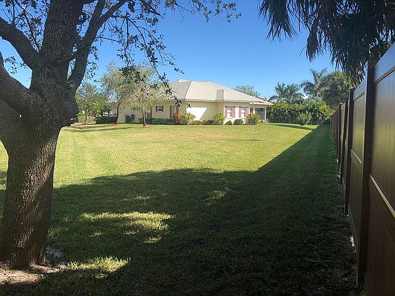 5th image of 4905 Pheasant Ln SW #4905