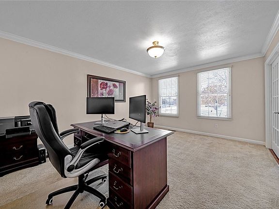 5th image of 1037 Greenfield Dr
