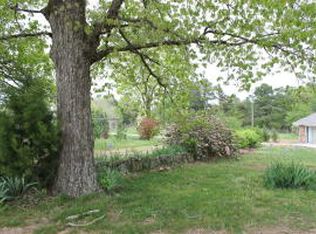 Hc 33 BOX 94, Compton, AR 72624