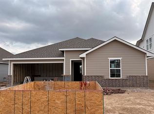 2226 Jeter Dr, Bryan, TX 77803