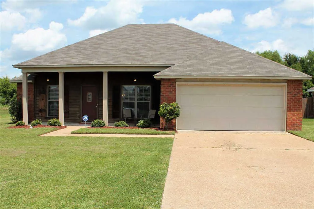 617 Post Oak Pl photo 1