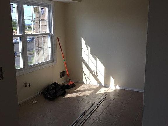 Large eat in space for dining