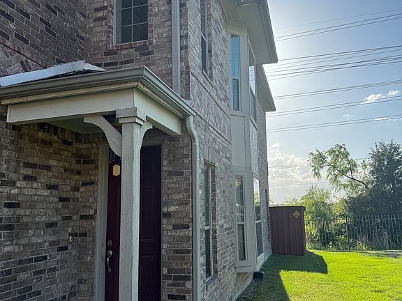 2nd image of 6617 Rutherford Rd